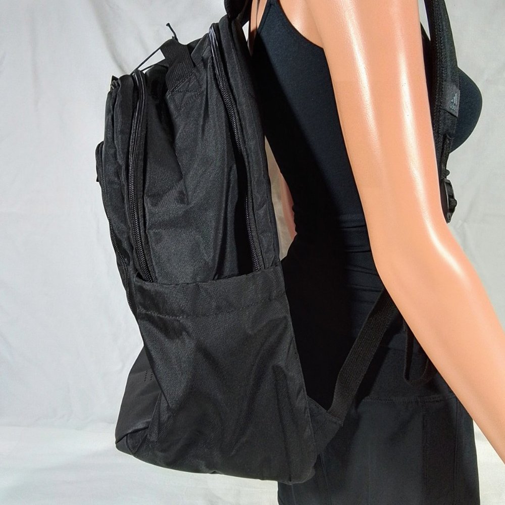 Adidas Defender Backpack-NWT-Black/Black-Water Resistant-Sturdy-Wipe Clean - Picture 7 of 9